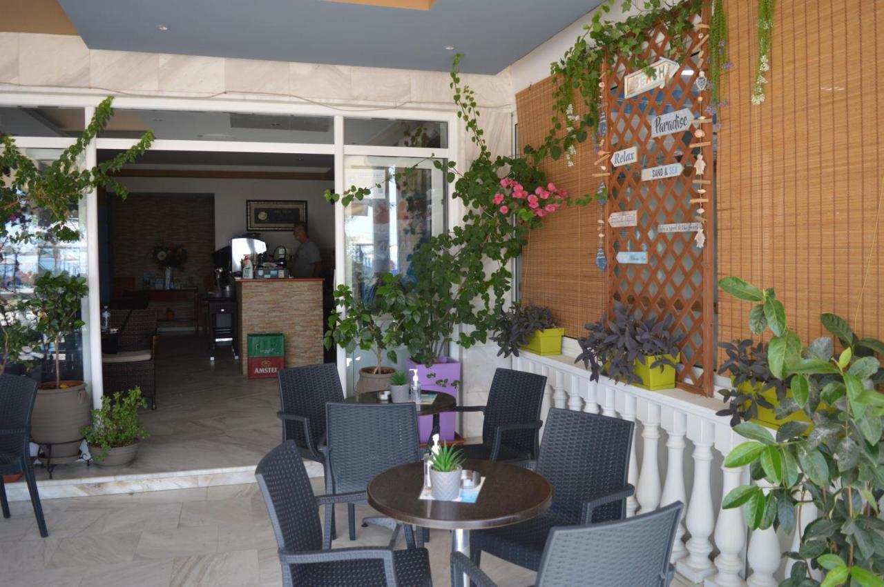 Iliana Hotel Paralia Екстер'єр фото