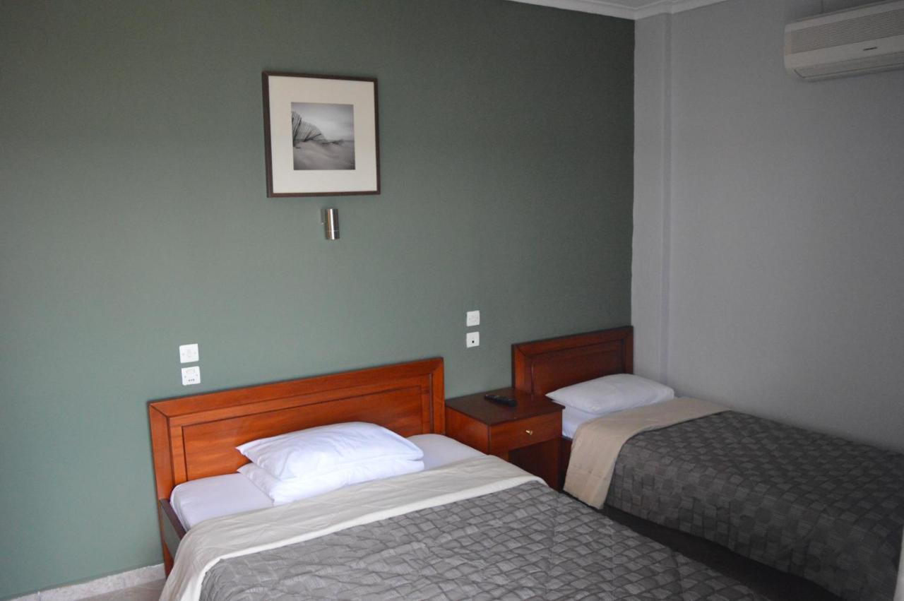 Iliana Hotel Paralia Екстер'єр фото